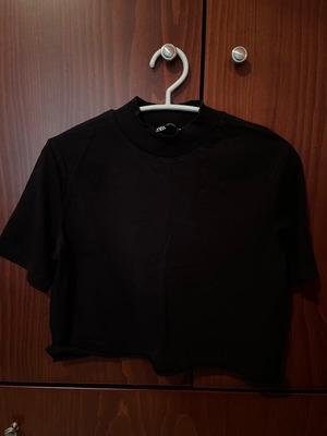 Zara black top with stand-up collar crop top like new