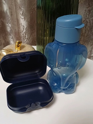 Tupperware small Twin set and elephant bottle new