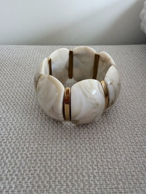 White bone bracelet new with gold details