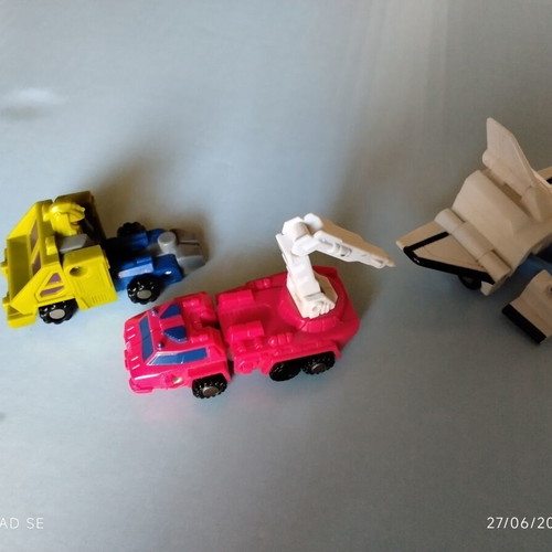 Mini Transformers pack of 3 like new