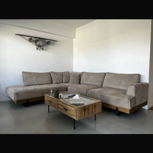 Corner sofa like new, sand color, dimensions 2.25W·2.50D·62H