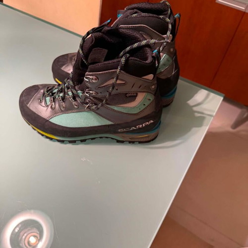 Scarpa Triolet GTX Women hiking boots size 40