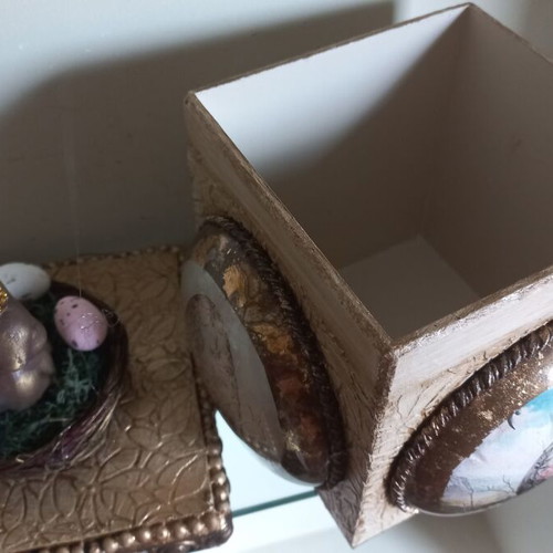 Decorative wooden box handmade new 15×14 cm