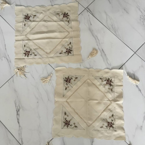 Set of 3 used tablecloths, 1 large, 1 medium, 2 small