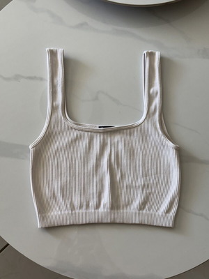 Zara λευκό τοπ σαν καινούργιο, ριπ ύφασμα, ελαστική εφαρμογή XS-S έως M