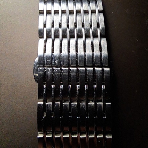 Gucci 8600M Chronograph Quartz Watch like new, silver
