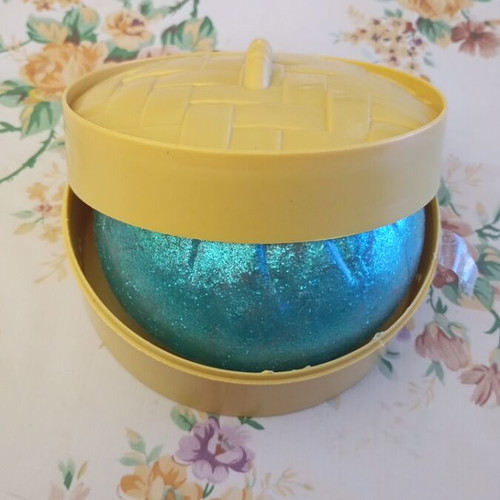 Dumbing blue with glitter