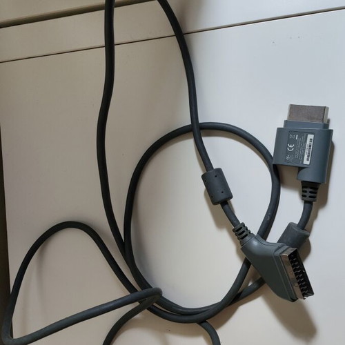 Microsoft Xbox 360 Advanced SCART AV Cable like new with optical port