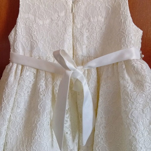 Dress No5 lace ivory with golden beads, like new, size 110 cm
