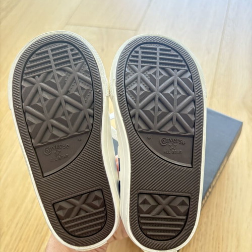 Converse sneakers new, size 23, white and blue