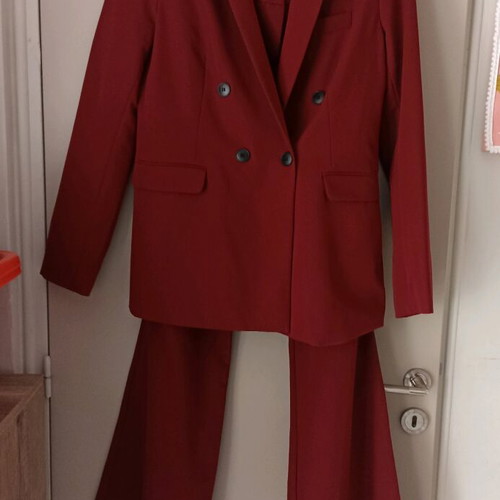 Burgundy suit new with oversized jacket and flared pants size M