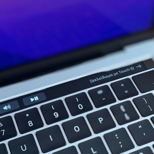 Apple MacBook Pro Touch Bar 13-inch 2016 like new