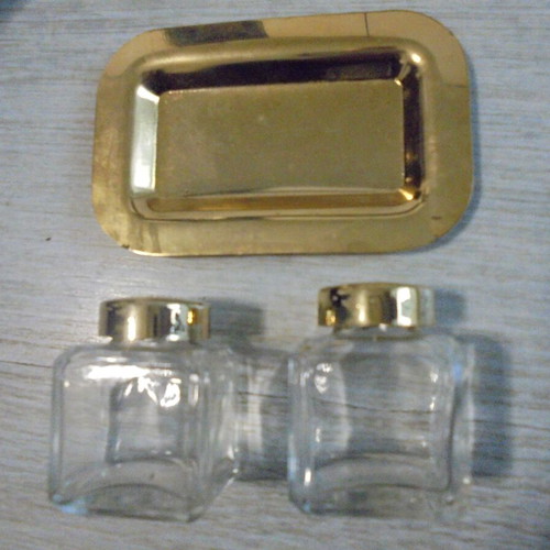 Vintage Scandia Guld set with two mini salt shakers and tray like new