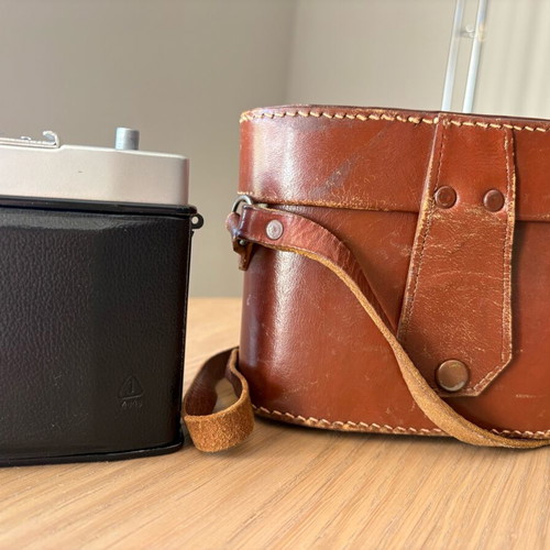 Certi-Phot 1958 120 film camera used with leather case