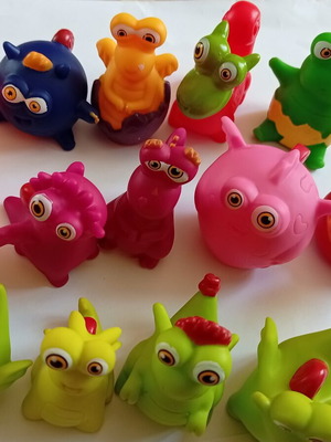 Bob Snail Dragosnails Figures Set of 14 New