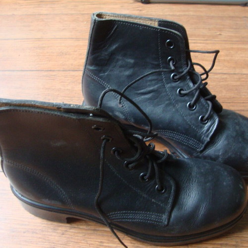 Leather navy boots authentic, new, size 42, 1990s