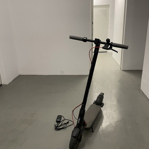 Xiaomi Electric Scooter 4 Pro 2nd Gen used, excellent battery