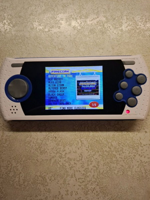 Megadrive portable μεταχειρισμένο ηλεκτρονικό με πολλά παιχνίδια
