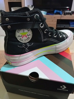 Converse All Star Pride σαν καινούργια, αθλητικά No. 40 unisex