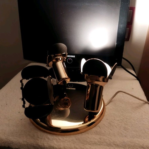 Metal bronze rosettes with 3 lamps like new, set of 2 pieces