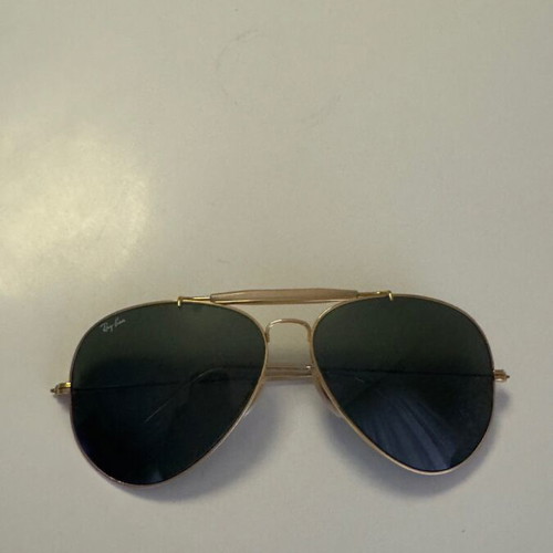Ray Ban vintage sunglasses like new, made in USA by Bausch & Lomb