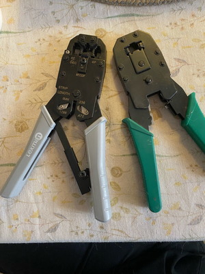 Network internet telephone crimping pliers like new, set of 2