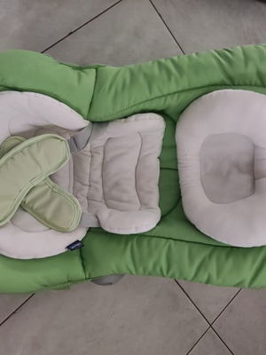 Chicco Mia Baby Bouncer 0m+ green with white cushions like new