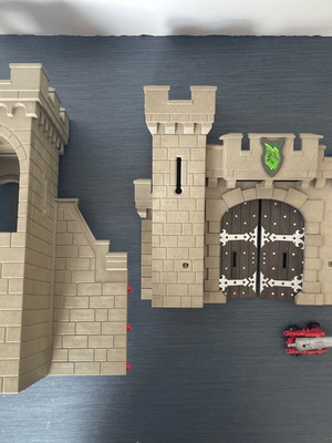 Playmobil 6002 used wolf knights castle pieces