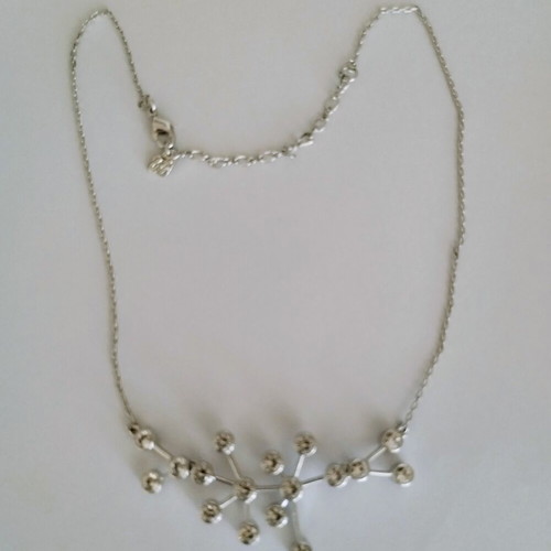 Swarovski necklace like new, silver