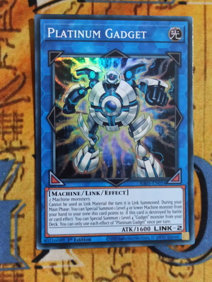 Platinum Gadget Yu-Gi-Oh! card like new, RA05 collection