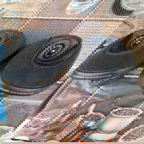 ηχεία