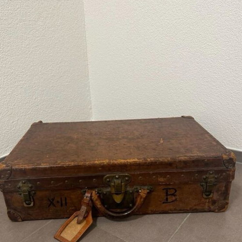 Louis Vuitton vintage suitcase 1920 used