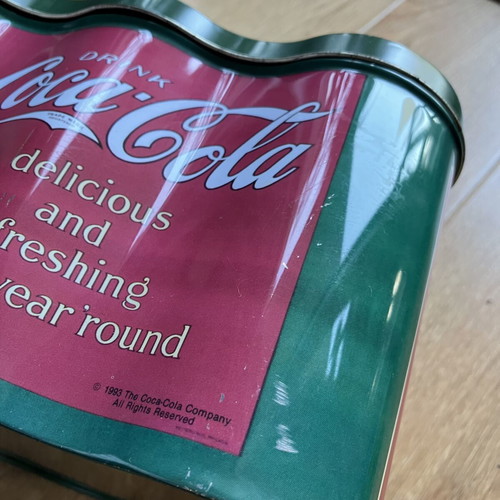 Coca-Cola Collectible Metal Tin Like New, Retro Design for 8 Cans