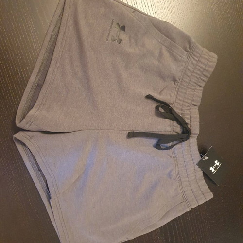 Under Armour Rival Terry women's shorts xs new, gray