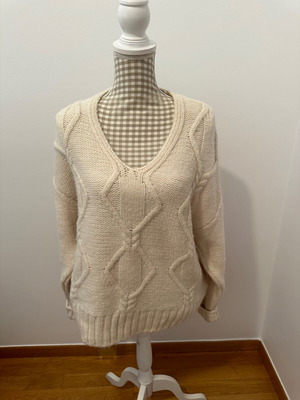 H&M knitted sweater new, size small, oversized, beige