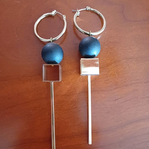 Earrings like new, impressive