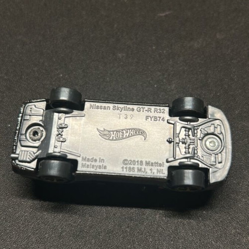 Hot Wheels Mainline Nissan Skyline GT-R R32 like new without packaging