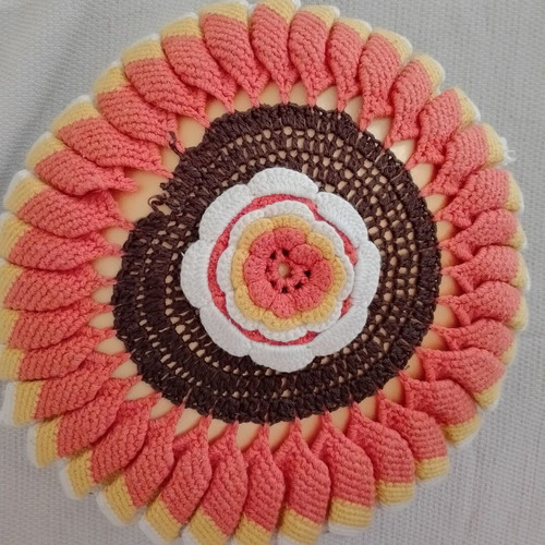 Handmade oval knitted pillow used 35x35cm