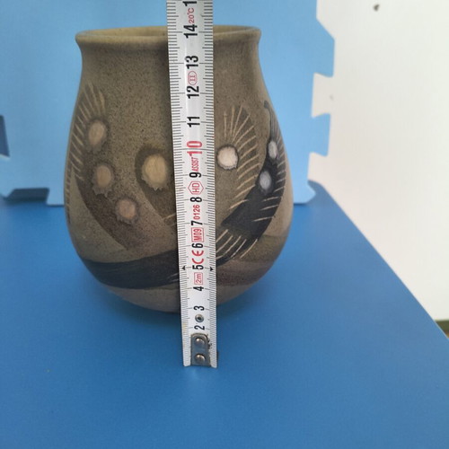 Lea stoneware wheel-thrown vase by Anna Leandersson