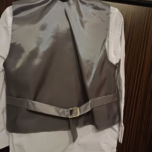 Groom suit for flower girl 2-3 years new with satin bow tie