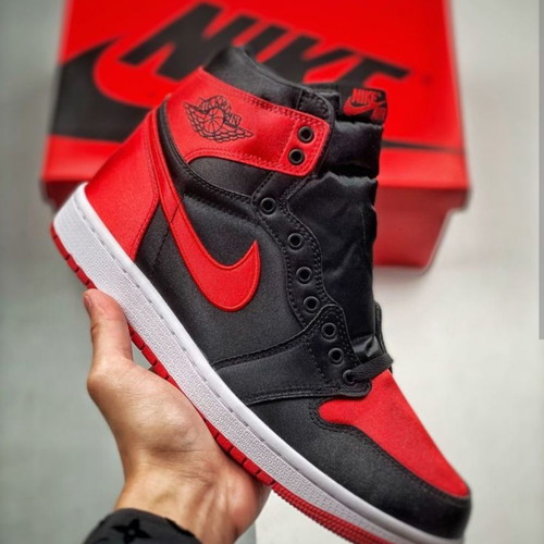 Jordan 1 Retro High OG Satin Bred women's size 38 new