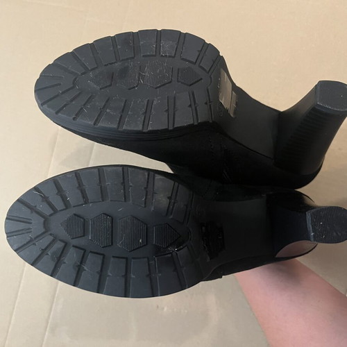 Voi&Noi black ankle boots size 39 like new, heel 9cm