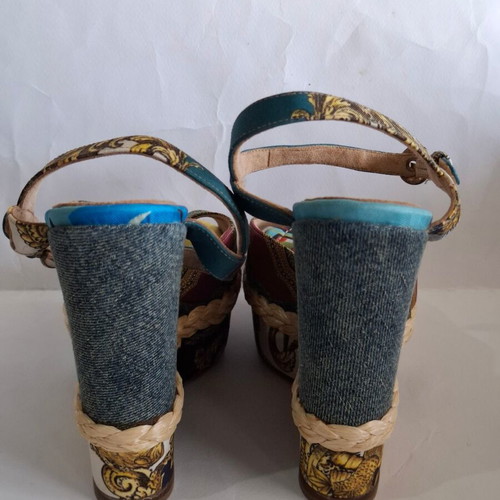 Dolce & Gabbana Multicolor Wedge Sandals 37EU used, printed fabric