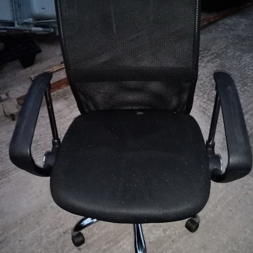 Office chair with arms used, anthracite mesh