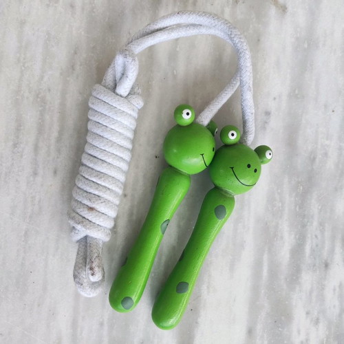 Frog jump rope new with wooden handles