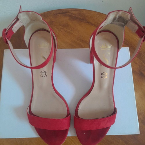 Suede red sandals used No.37 with leather insole