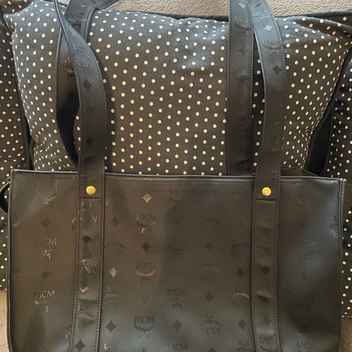 MCM shoulder bag used, black, 40x23