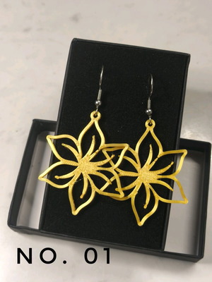 Earrings like new, 4 pairs stainless steel and PLA