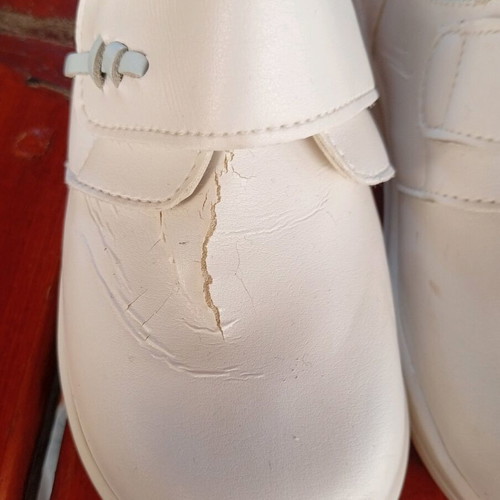 Gorgino anatomic children's shoes used, size 27, cracked upper