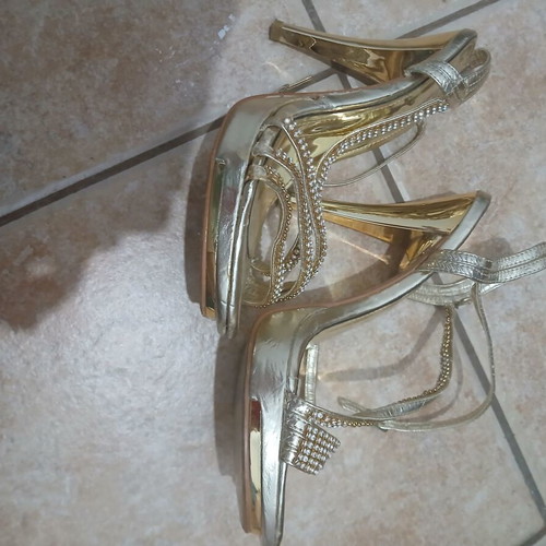 Tom&Eva women's gold high-heeled sandals size 39